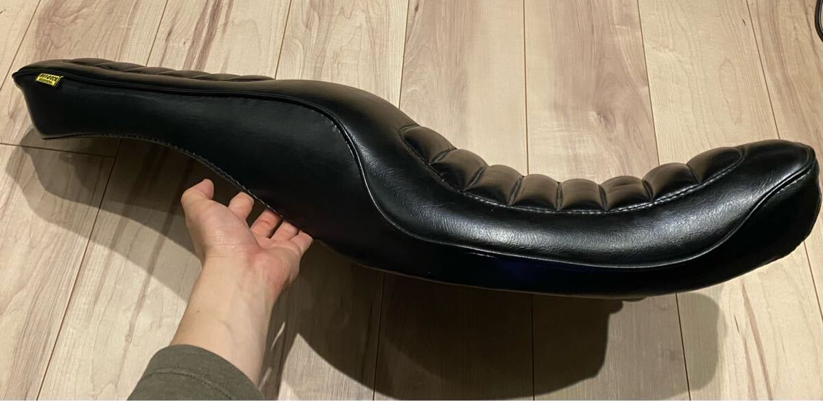 HOT-DOCKホットドックシート ローライダー 美品 HOT-DOCK ホットドック ダブルシート ハーレー スポーツ