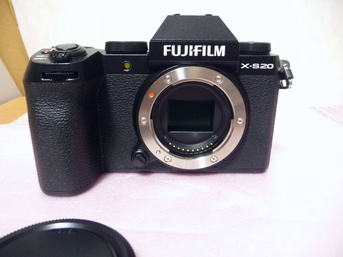 展示美品 富士フイルム FUJIFILM ミラーレス一眼カメラ X-S20 展示美品 富士フイルム FUJIFILM ミラーレス一眼カメラ X-S20