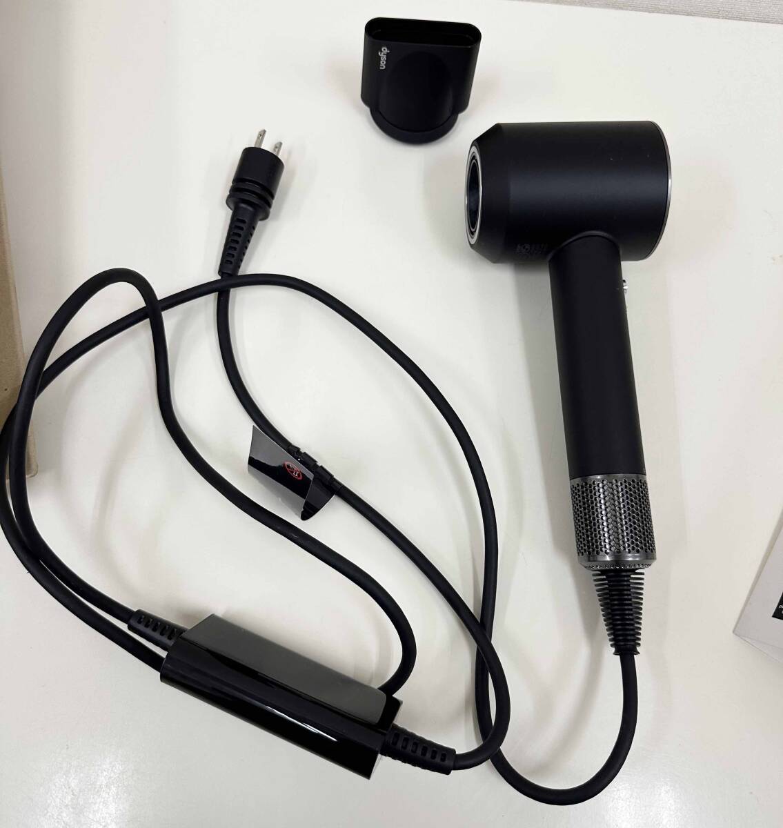 展示品 Dyson ダイソン Supersonic ヘアードライヤー HD08 ULF 展示品 Dyson ダイソン Supersonic ヘアードライヤー HD08 ULF