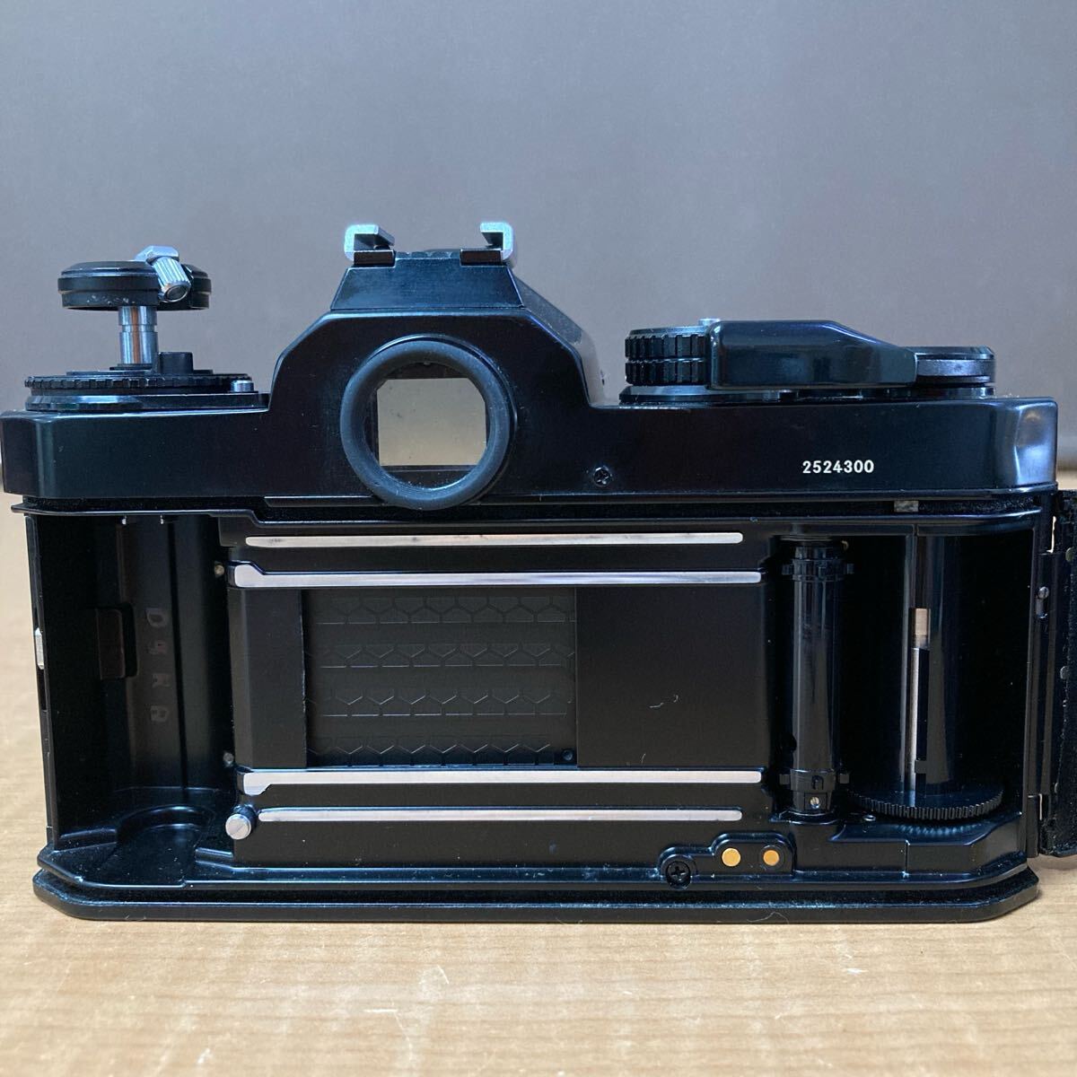 送料無料 Nikon FE2 一眼レフ フィルムカメラ モータードライブ 送料無料 Nikon FE2 一眼レフ フィルムカメラ モータードライブ