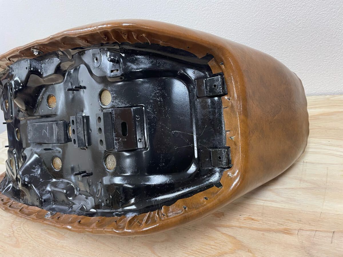 CB250N CB400N 張替後未使用品 チョビ三 純正鉄ベース 三段 CB250N CB400N 張替後未使用品 チョビ三 純正鉄ベース 三段