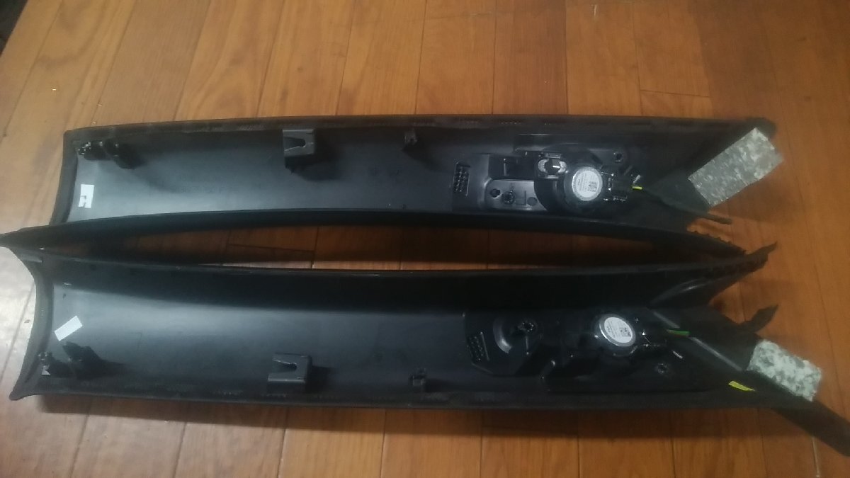 U#189 プジョー308SW GT ブルーHDi 3DA-P52YH01 2024年 Aピラーカバーパネル左右 トリム 黒 P51