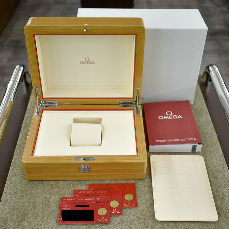 !_ Omega OMEGA Speedmaster 304.93.44.52.03.001 мужской USED б/у 