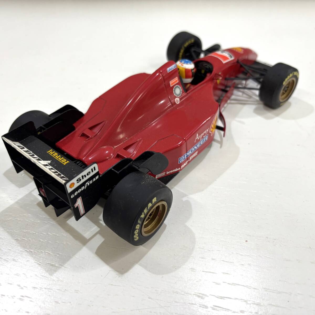 ○ Michael Schumacher 1/18 Ferrari フェラーリ F310/B 412t2