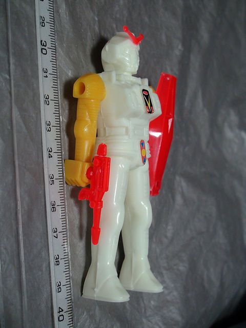 駄菓子屋 ④ 無版権 パチ怪獣 機動戦士ガンダム もどき プラ+ 駄菓子屋 ④ 無版権 パチ怪獣 機動戦士ガンダム もどき プラ+