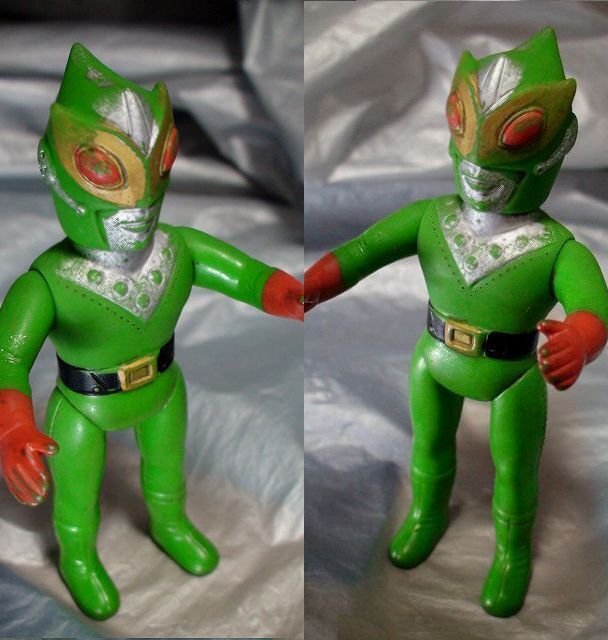 サンダーマスク ⑤ 当時物 ポピー 怪獣 ソフビ人形 1972年 検 旧 サンダーマスク ⑤ 当時物 ポピー 怪獣 ソフビ人形 1972年 検 旧