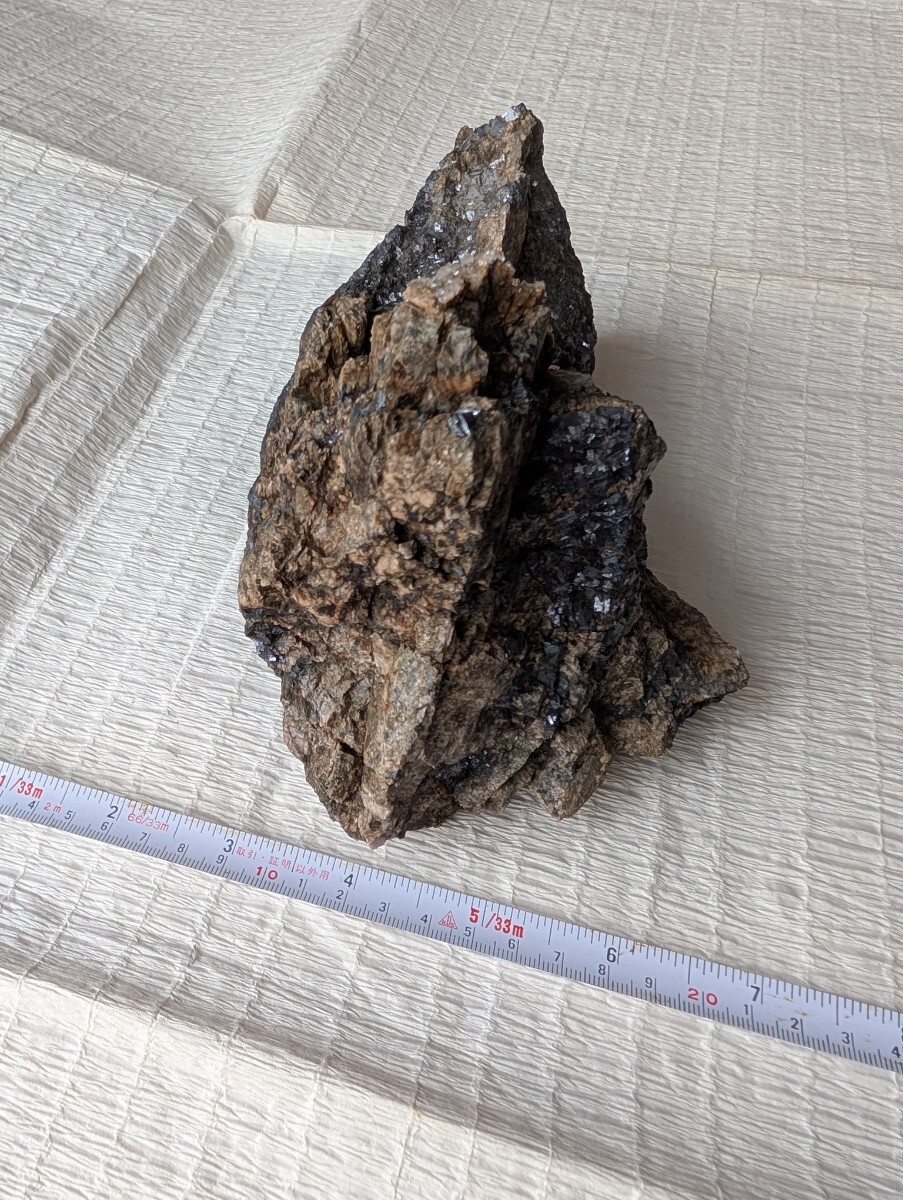 北海道 稲倉石鉱山産石 名称不明 3.8kg 原石 鉱石(原石)|売買 北海道 稲倉石鉱山産石 名称不明 3.8kg 原石 鉱石(原石)|売買