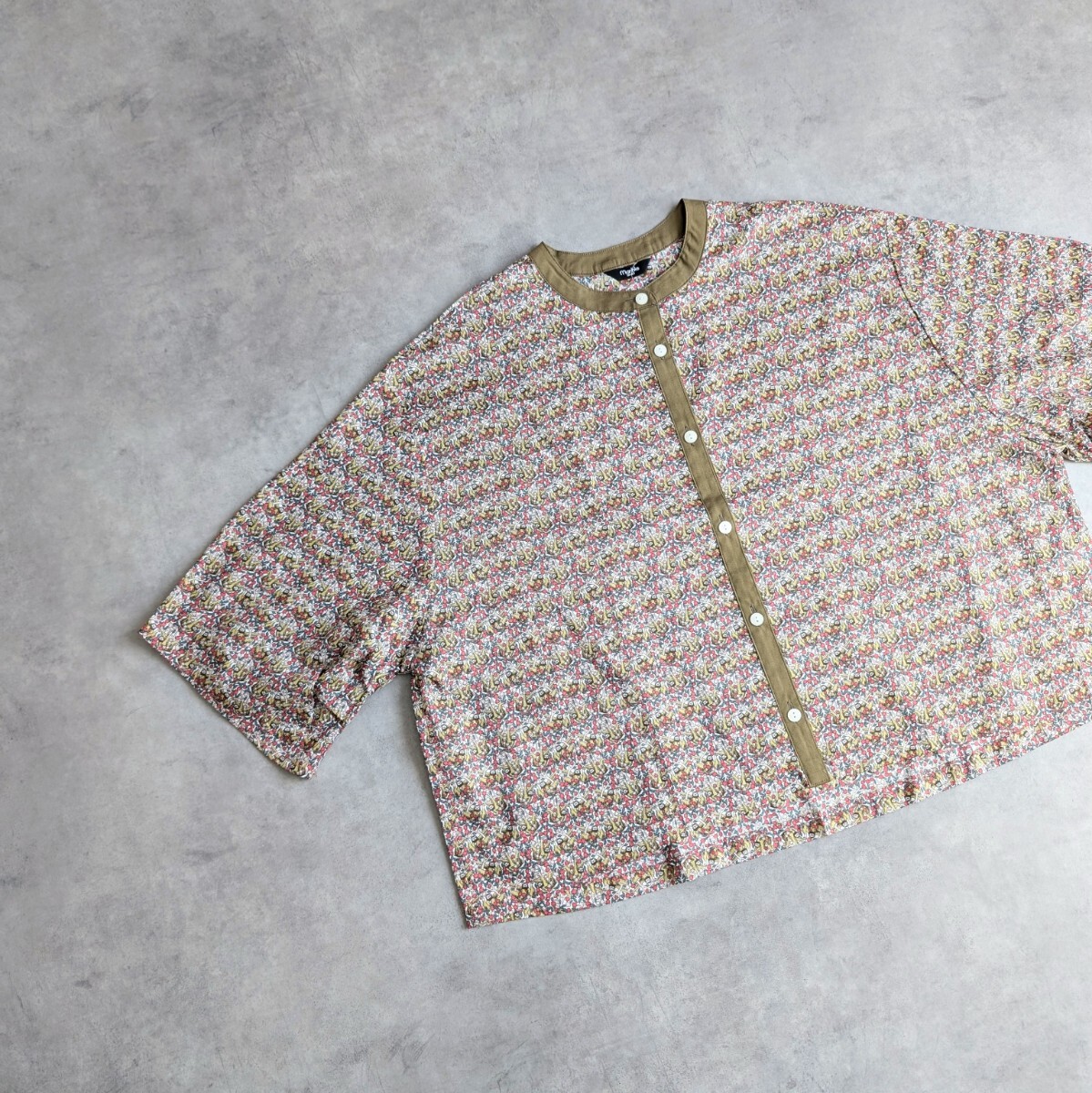 未使用品 marble SUD flower sloth クロップドシャツ マーブル 未使用品 marble SUD flower sloth クロップドシャツ マーブル