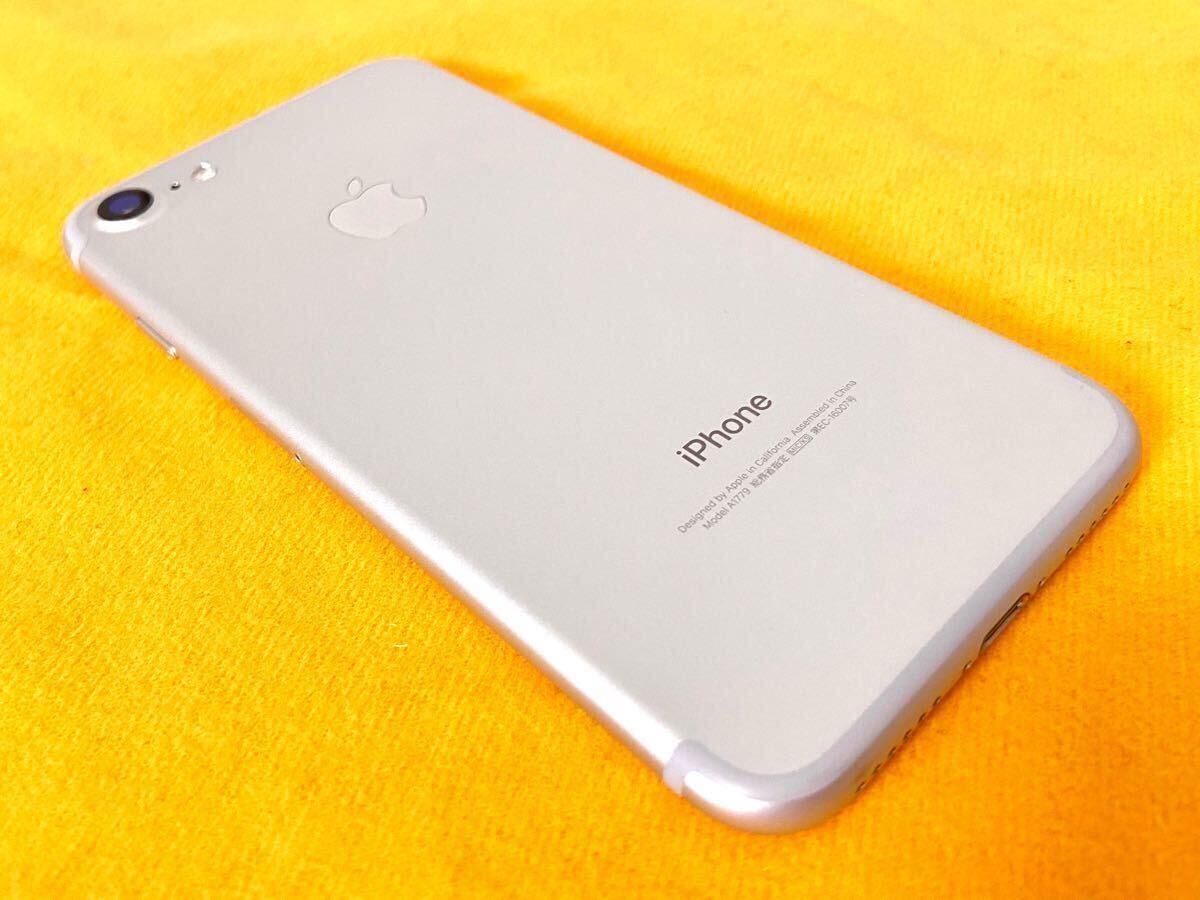 バッテリー93% 初期化済み iPhone7 32GB シルバー 判定〇 / SIM バッテリー93% 初期化済み iPhone7 32GB シルバー 判定〇 / SIM