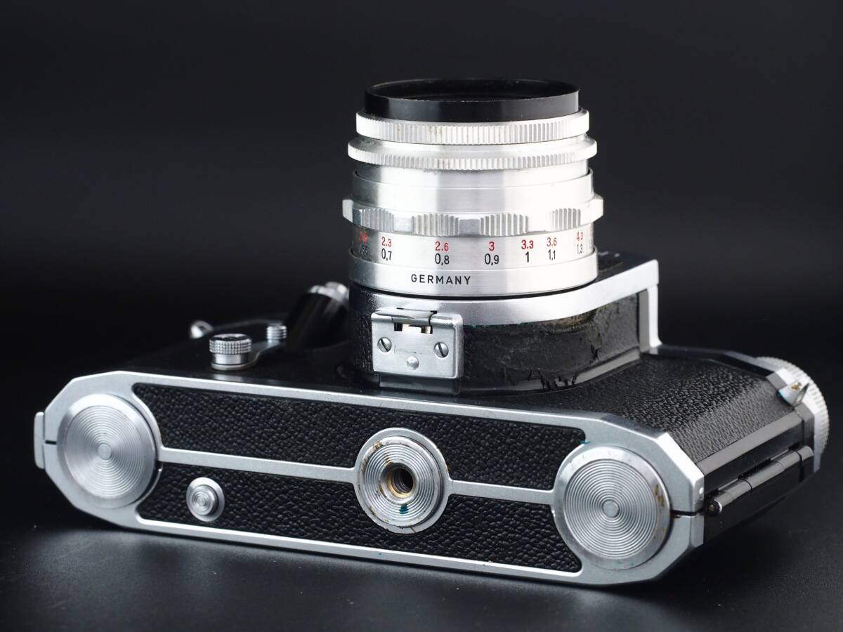 Zeiss Ikon Pentacon FM + Carl Zeiss Jena Tessar 50mm F2.8 Zeiss Ikon Pentacon FM + Carl Zeiss Jena Tessar 50mm F2.8