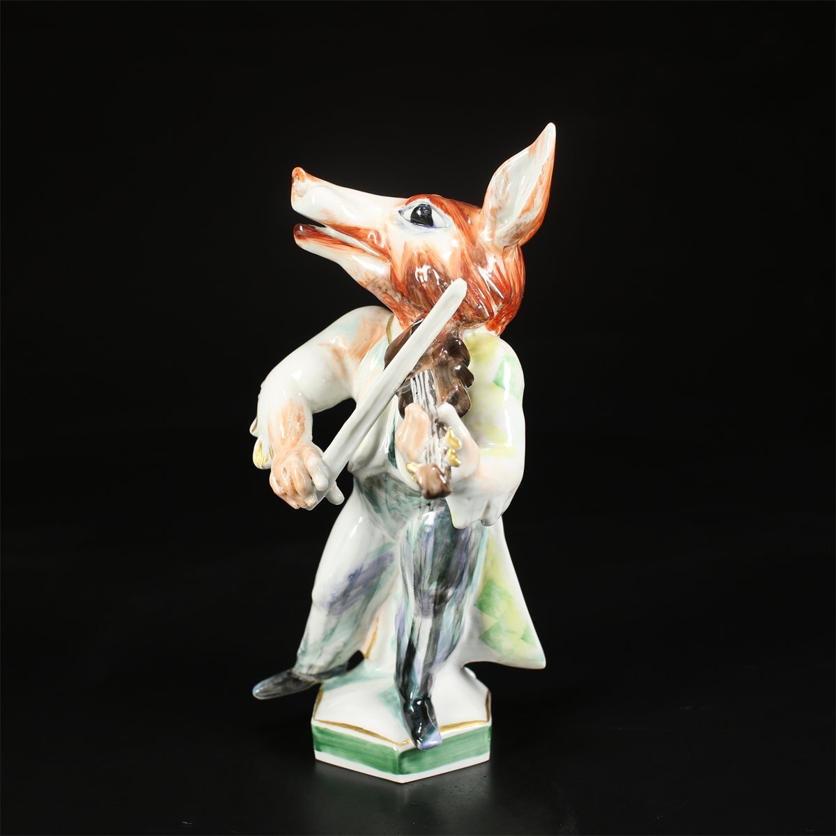 吉】CK680 MEISSEN 【マイセン】 色絵 磁器人形 フィギュリン 狼 吉】CK680 MEISSEN 【マイセン】 色絵 磁器人形 フィギュリン 狼