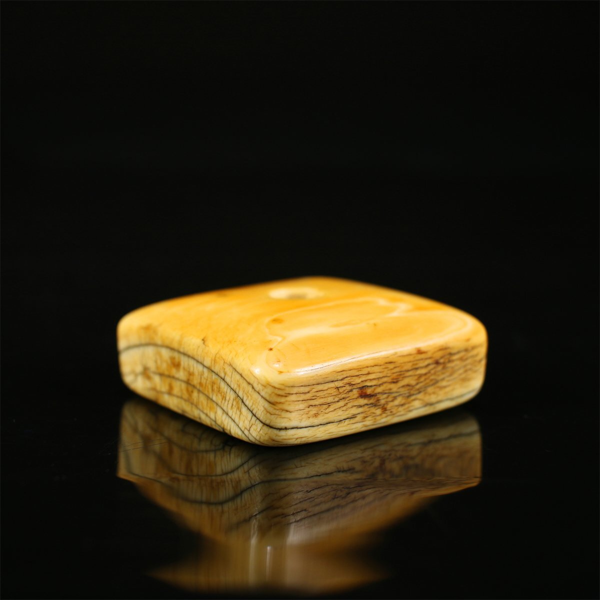 吉】YB816 江戸時代 東洋彫刻 天然白材 饅頭 根付 幅4.5㎝/美品 吉】YB816 江戸時代 東洋彫刻 天然白材 饅頭 根付 幅4.5㎝/美品