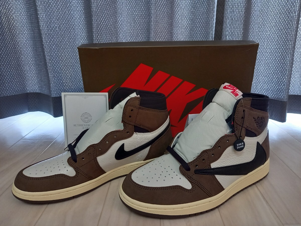 新品未使用】TRAVIS SCOTT×AIR JORDAN1 RETRO HI トラヴィス 新品未使用】TRAVIS SCOTT×AIR JORDAN1 RETRO HI トラヴィス