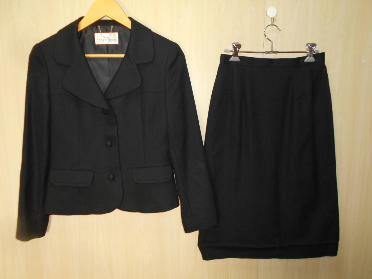 b594◆courreges ブラック フォーマル スカートスーツ◆クレージュ size38 黒 日本製 毛シルク 3B 総裏 ノーベント ひざ丈 冠婚葬祭 7D_画像1