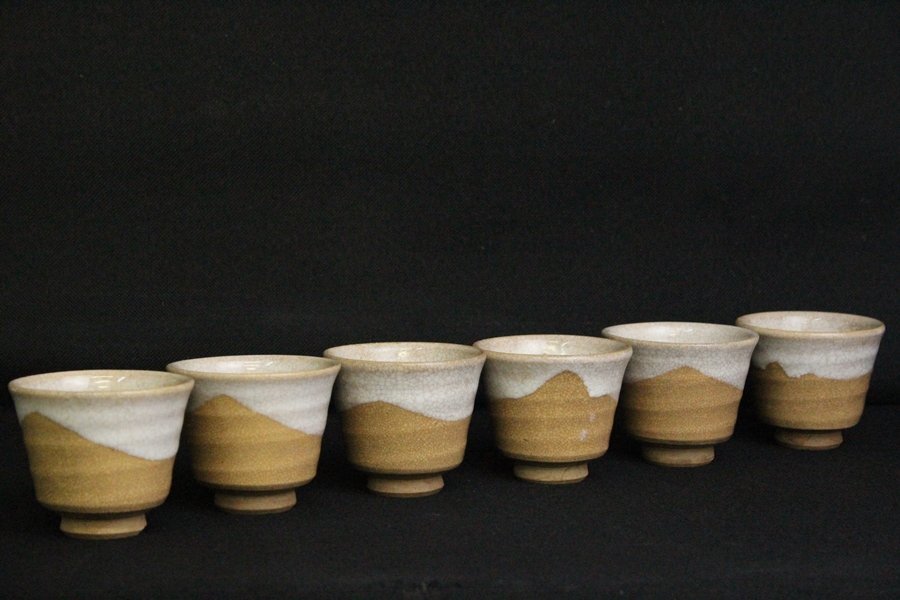 TB526萩焼 松光山 栄光 煎茶器 8点揃 共箱◇うぶだし/陶印有/宝 TB526萩焼 松光山 栄光 煎茶器 8点揃 共箱◇うぶだし/陶印有/宝