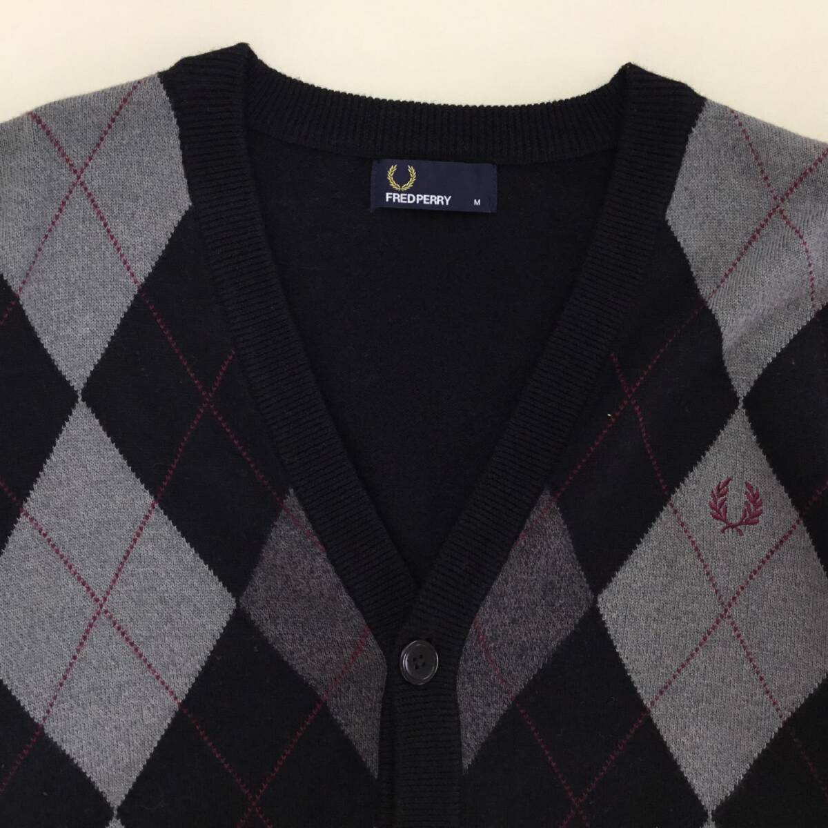 □FRED PERRY フレッドペリー カーディガン 羽織 長袖 Mサイズ □FRED PERRY フレッドペリー カーディガン 羽織 長袖 Mサイズ