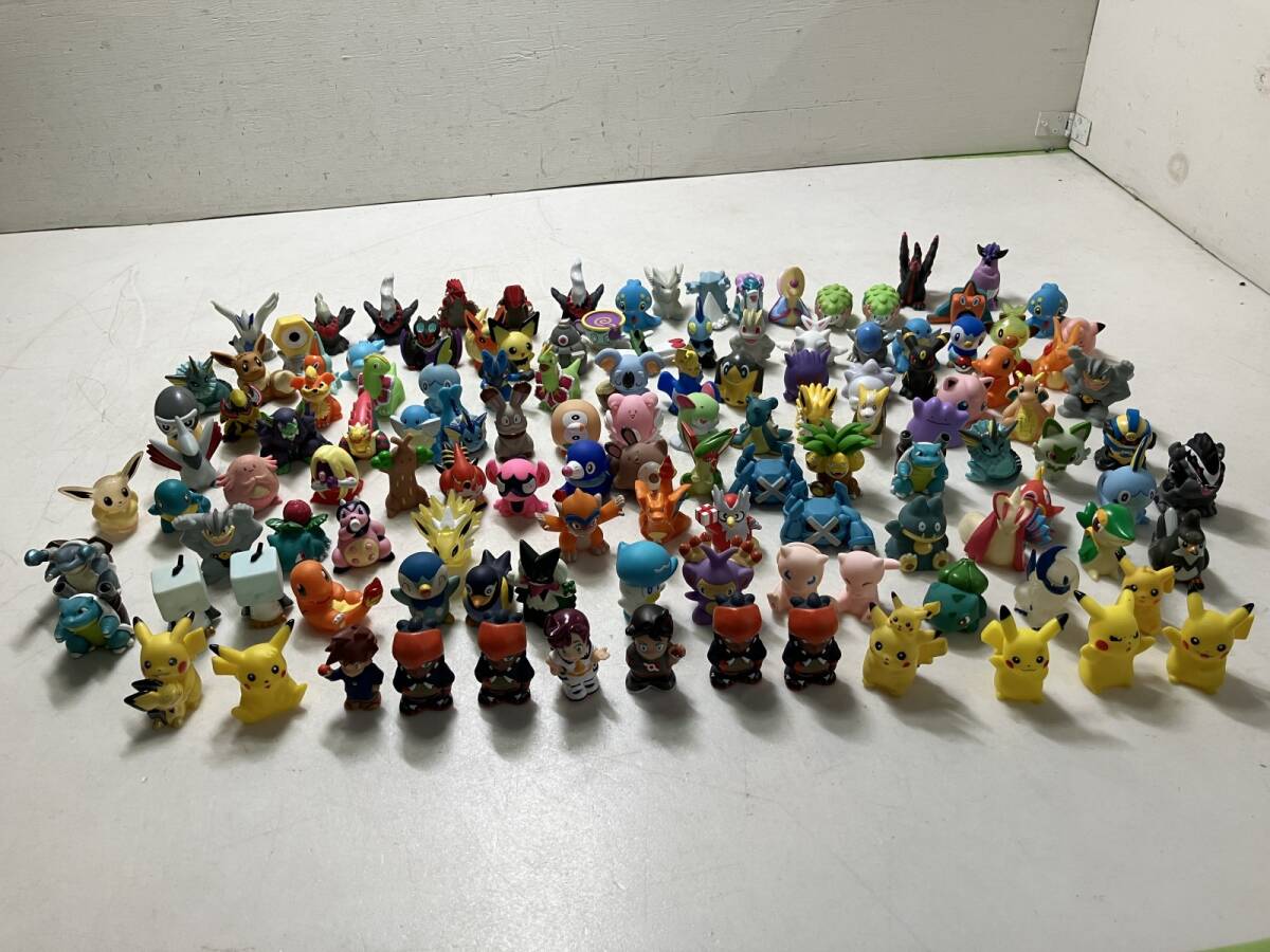 ☆ ポケットモンスター ポケモン 指人形 約120個以上 ソフビ ☆ ポケットモンスター ポケモン 指人形 約120個以上 ソフビ