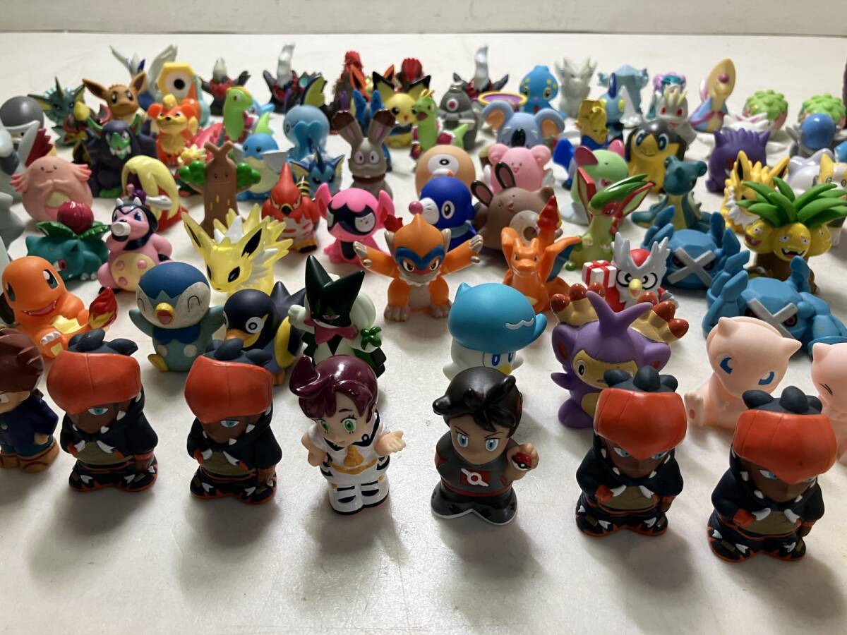 ☆ ポケットモンスター ポケモン 指人形 約120個以上 ソフビ ☆ ポケットモンスター ポケモン 指人形 約120個以上 ソフビ