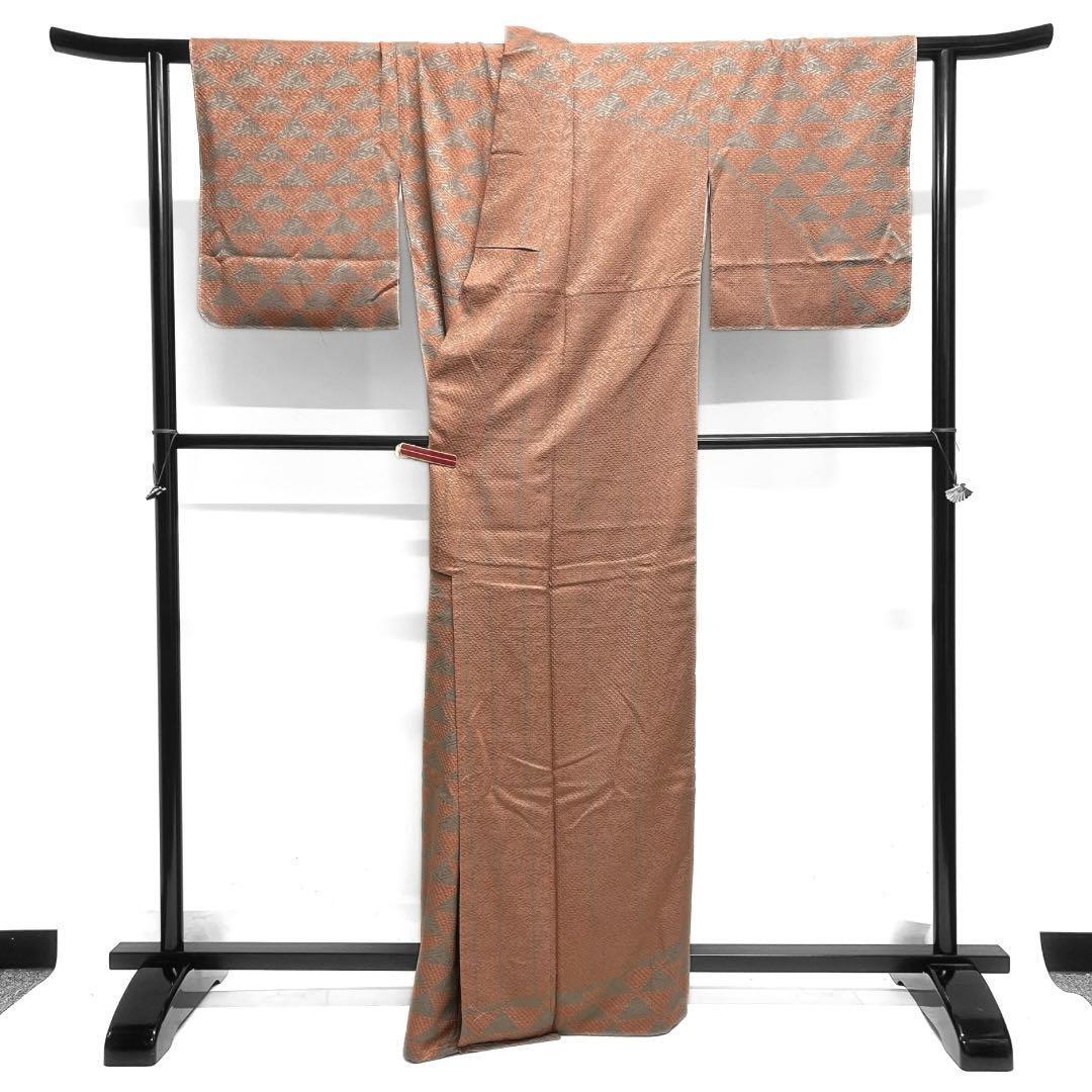 未着用 付け下げ 総絞り 鱗文様 縦縞 花紗綾形地紋 着物 015a d 未着用 付け下げ 総絞り 鱗文様 縦縞 花紗綾形地紋 着物 015a d