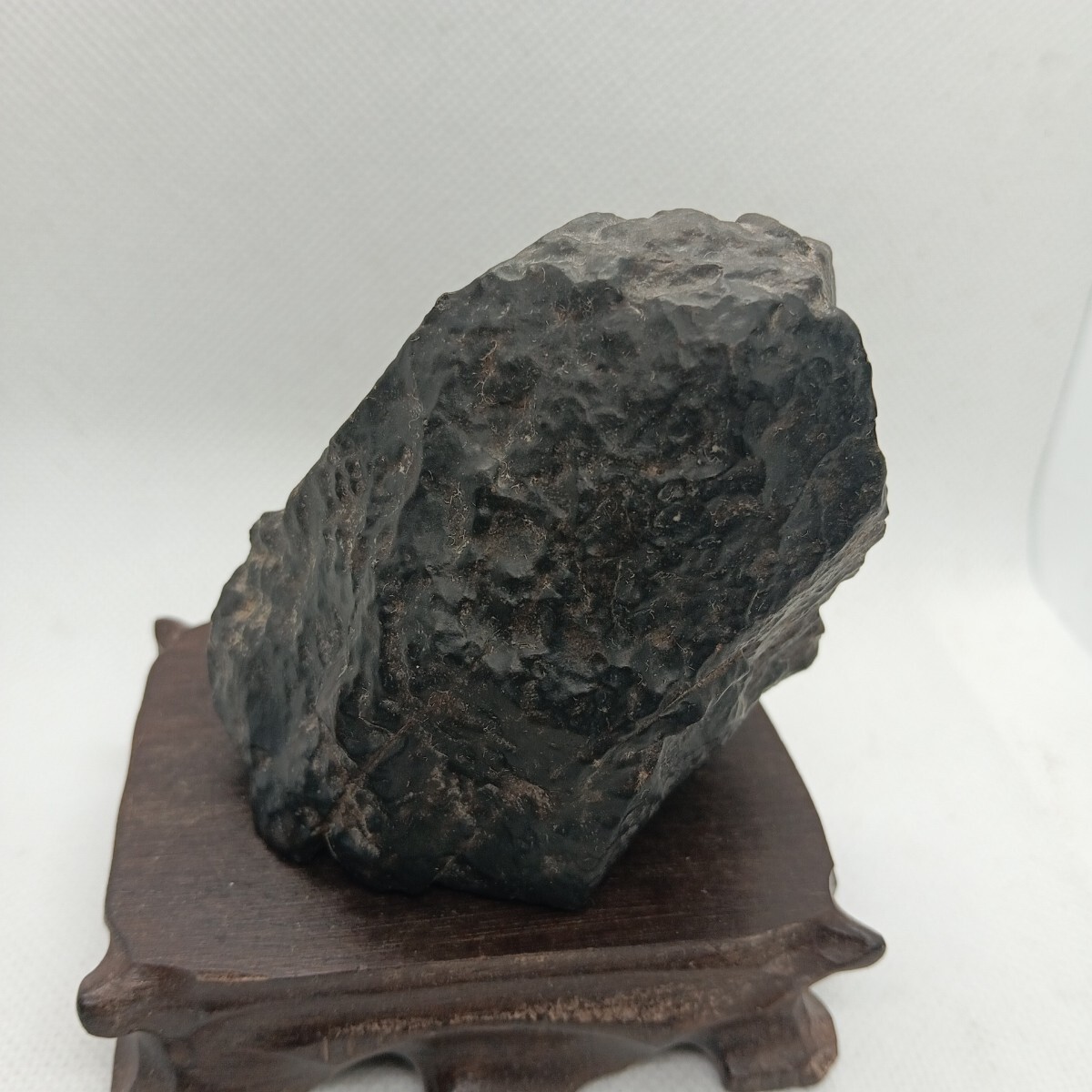 P-19 火山隕石 自然石 原石 鉄隕石 石鉄隕石 磁石にくっ付く P-19 火山隕石 自然石 原石 鉄隕石 石鉄隕石 磁石にくっ付く