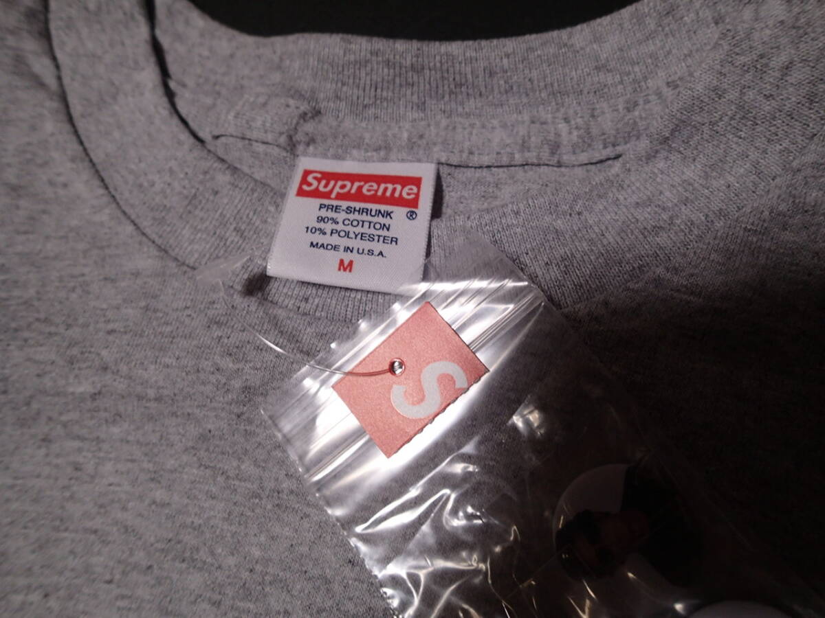 新品未使用 M バッジ付 タグ付き SUPREME 09SS Lou Reed Tee 新品未使用 M バッジ付 タグ付き SUPREME 09SS Lou Reed Tee