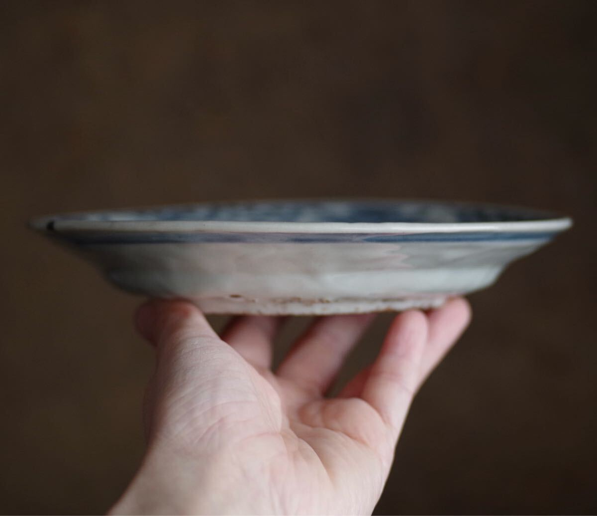 無傷】明染付花鳥文六寸皿 明末清初 呉須手 飾皿 絵皿 茶道具 古 無傷】明染付花鳥文六寸皿 明末清初 呉須手 飾皿 絵皿 茶道具 古