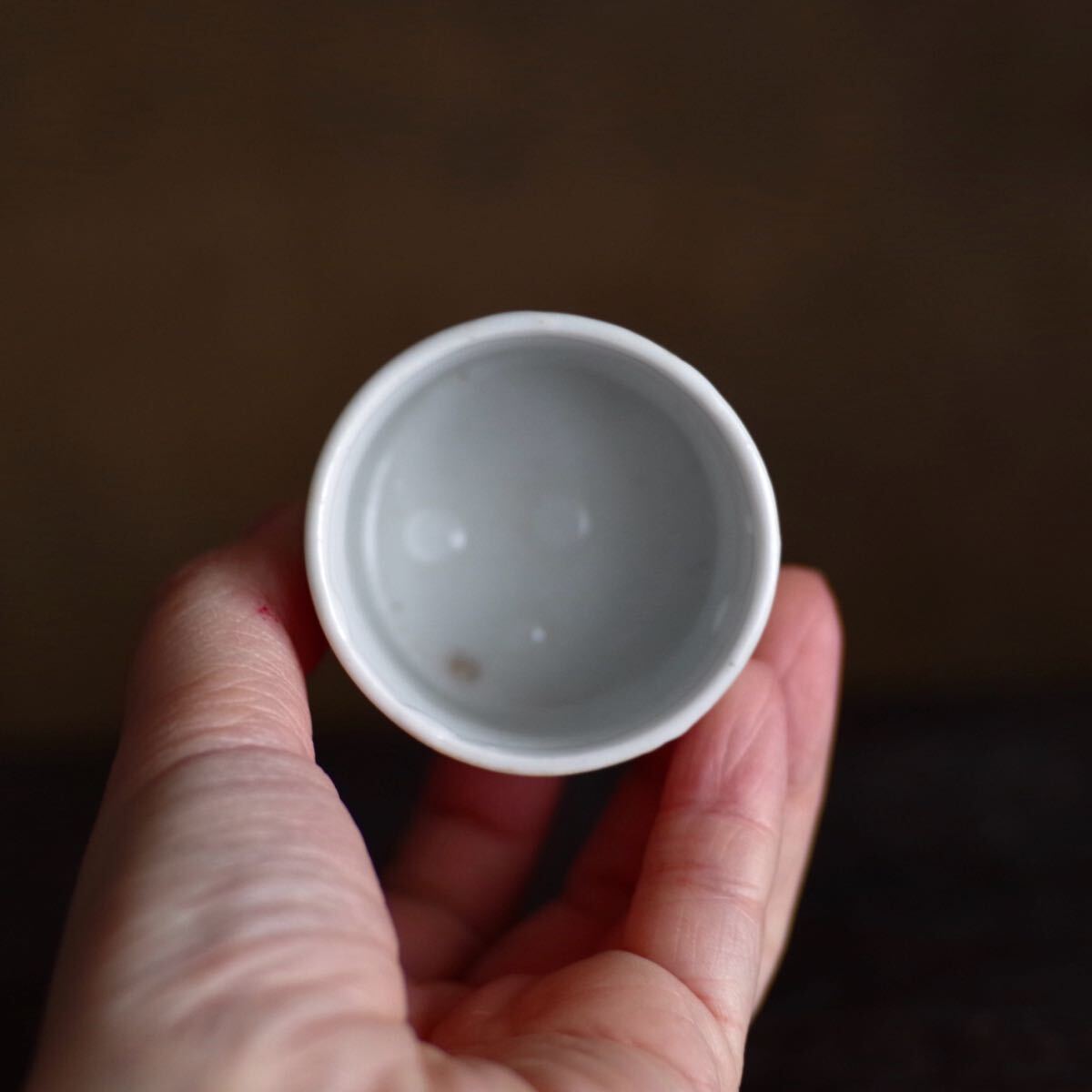 無傷】白磁筒盃 古伊万里 明治大正 酒器 酒盃 立ちぐい ぐい呑 無傷】白磁筒盃 古伊万里 明治大正 酒器 酒盃 立ちぐい ぐい呑