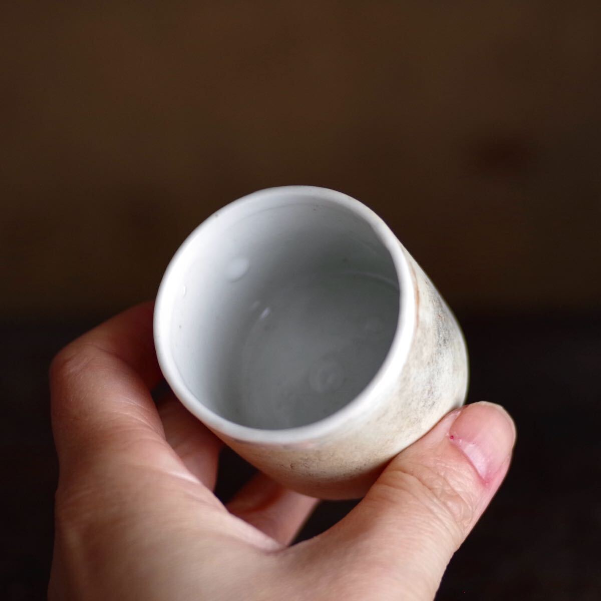 無傷】白磁筒盃 古伊万里 明治大正 酒器 酒盃 立ちぐい ぐい呑 無傷】白磁筒盃 古伊万里 明治大正 酒器 酒盃 立ちぐい ぐい呑