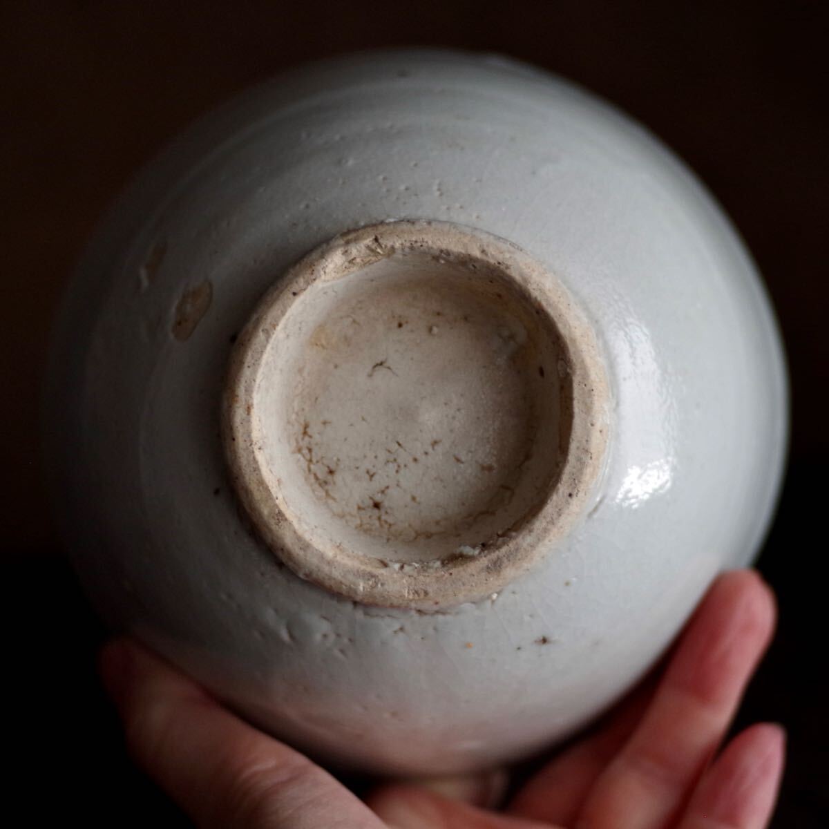 希少 ほぼ無傷】上がりの良い李朝白磁大茶碗 李朝期 分院 鉢 向 希少 ほぼ無傷】上がりの良い李朝白磁大茶碗 李朝期 分院 鉢 向