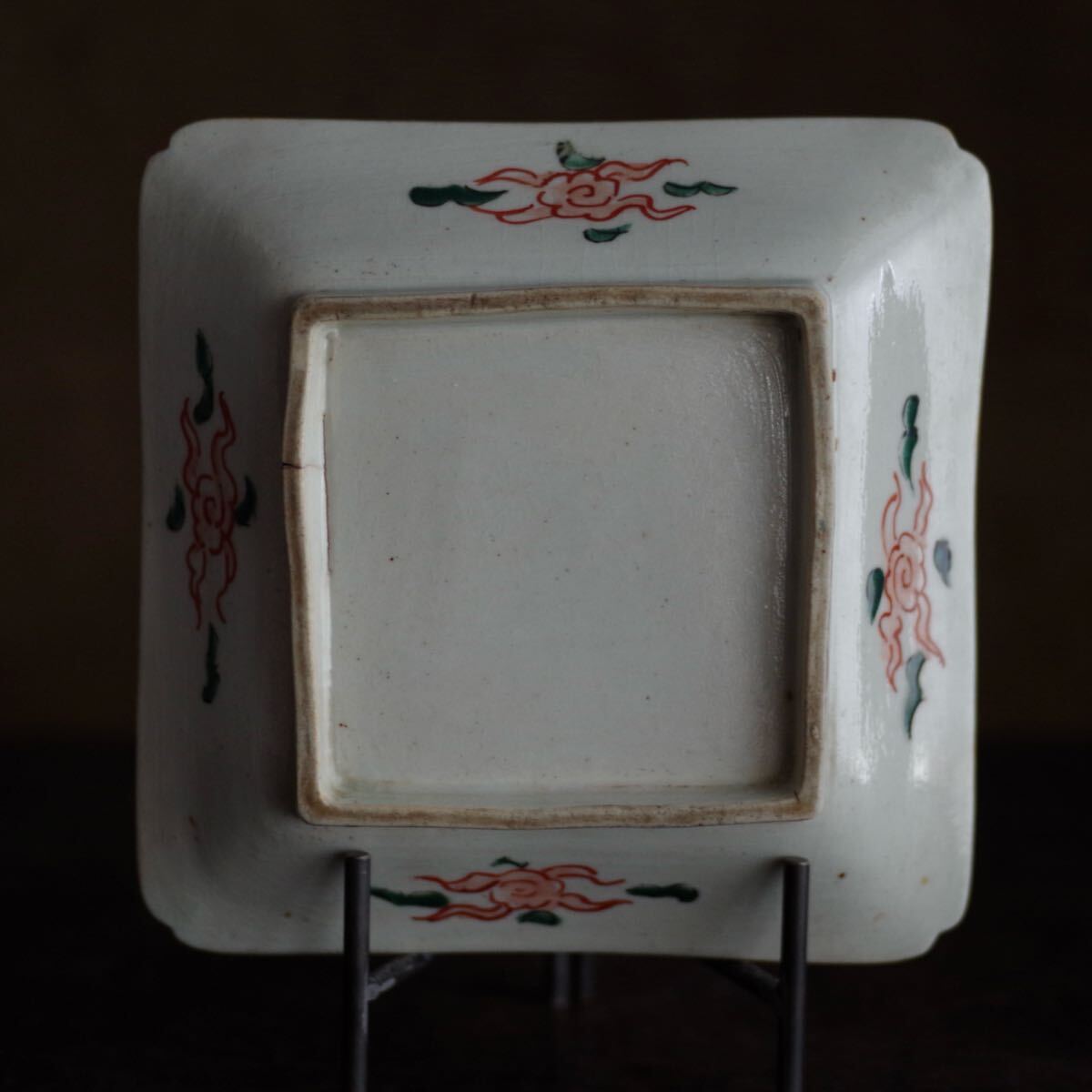 無傷 南京赤絵】玉取獅子牡丹図色絵四方皿 中国古玩 茶道具 向付 無傷 南京赤絵】玉取獅子牡丹図色絵四方皿 中国古玩 茶道具 向付