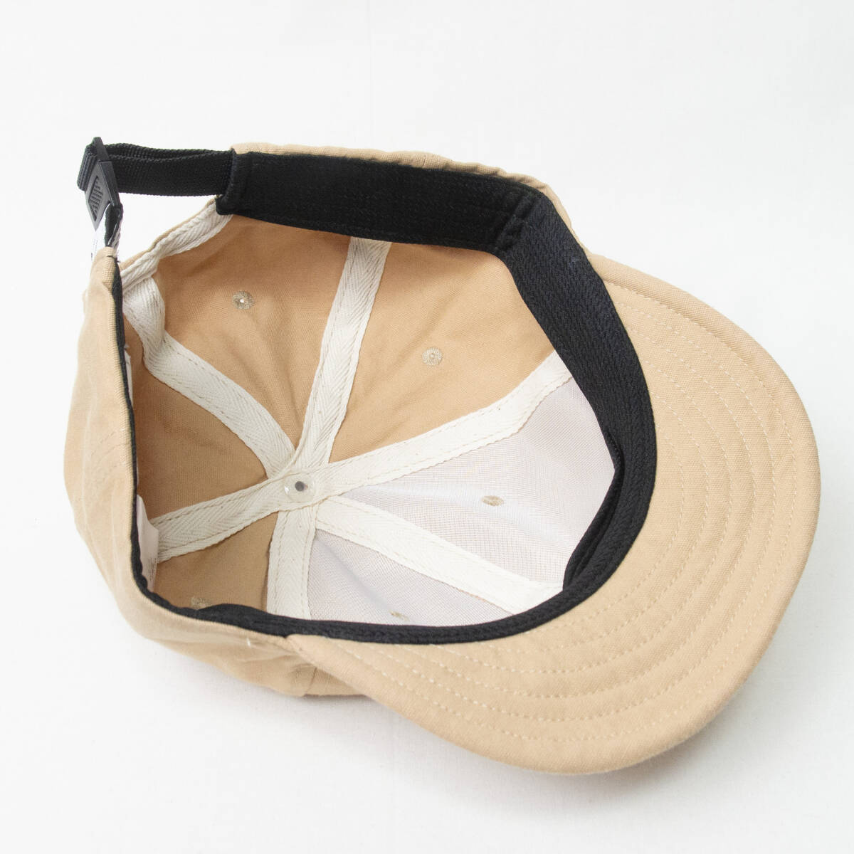 新品 Basiquenti ロゴ アンパイアキャップ フリーサイズ ベージュ_画像3