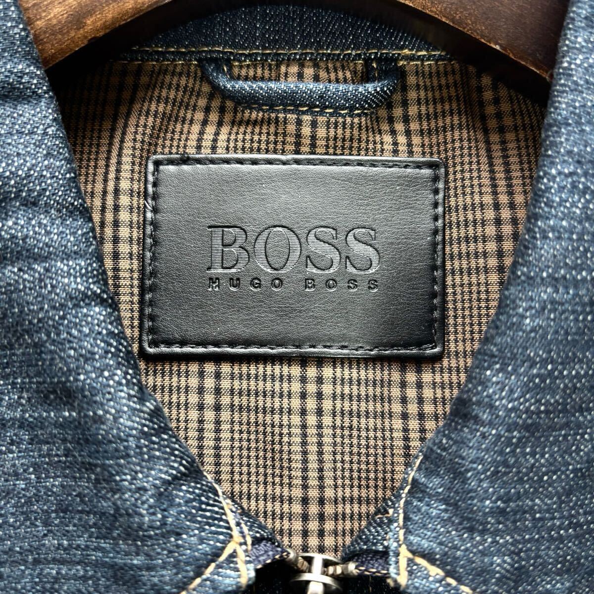 極美品/XL相当◇最高級革タグ◇ヒューゴボス HUGO BOSS デニム 極美品/XL相当◇最高級革タグ◇ヒューゴボス HUGO BOSS デニム
