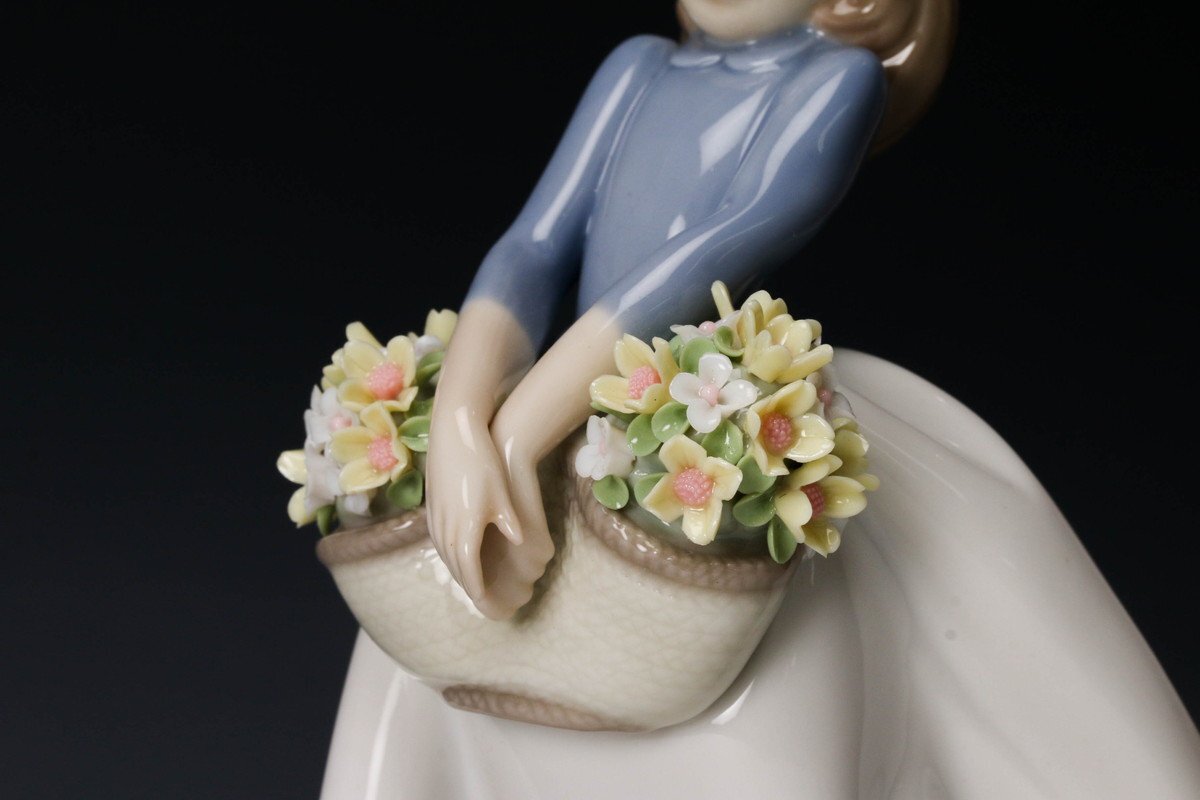 SAG】リヤドロ LLADRO 『五月の花』5467 少女 花籠 フィギュリン SAG】リヤドロ LLADRO 『五月の花』5467 少女 花籠 フィギュリン
