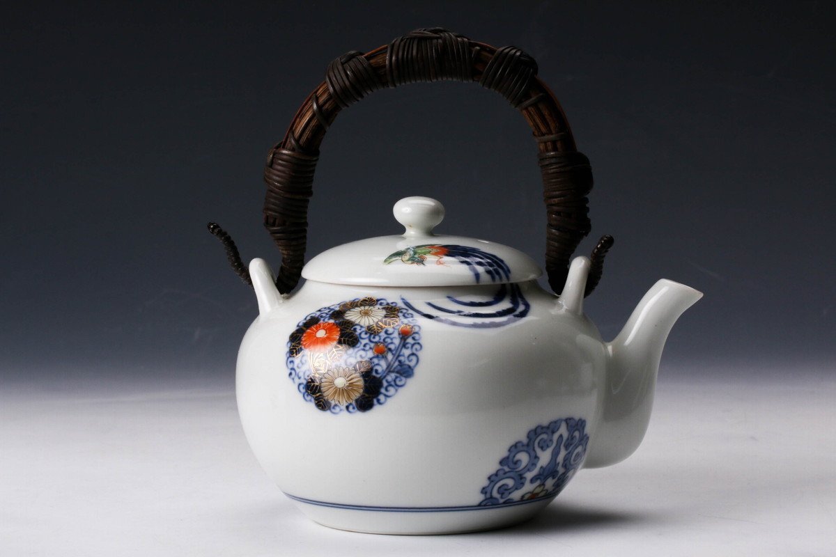 SAG】十二代 酒井田柿右衛門 染錦丸紋花香茶器 茶注 蓋付煎茶碗 SAG】十二代 酒井田柿右衛門 染錦丸紋花香茶器 茶注 蓋付煎茶碗