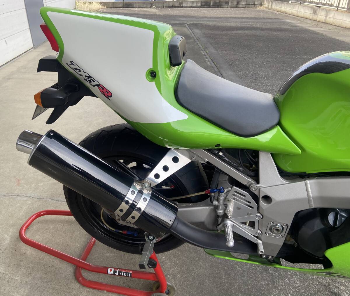大型倉庫保管車☆極上美車☆希少車☆1998年式☆Kawasaki☆ZXー 大型倉庫保管車☆極上美車☆希少車☆1998年式☆Kawasaki☆ZXー