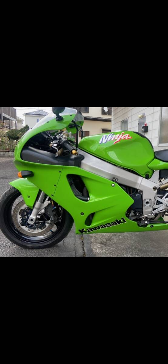 大型倉庫保管車☆極上美車☆希少車☆1998年式☆Kawasaki☆ZXー 大型倉庫保管車☆極上美車☆希少車☆1998年式☆Kawasaki☆ZXー