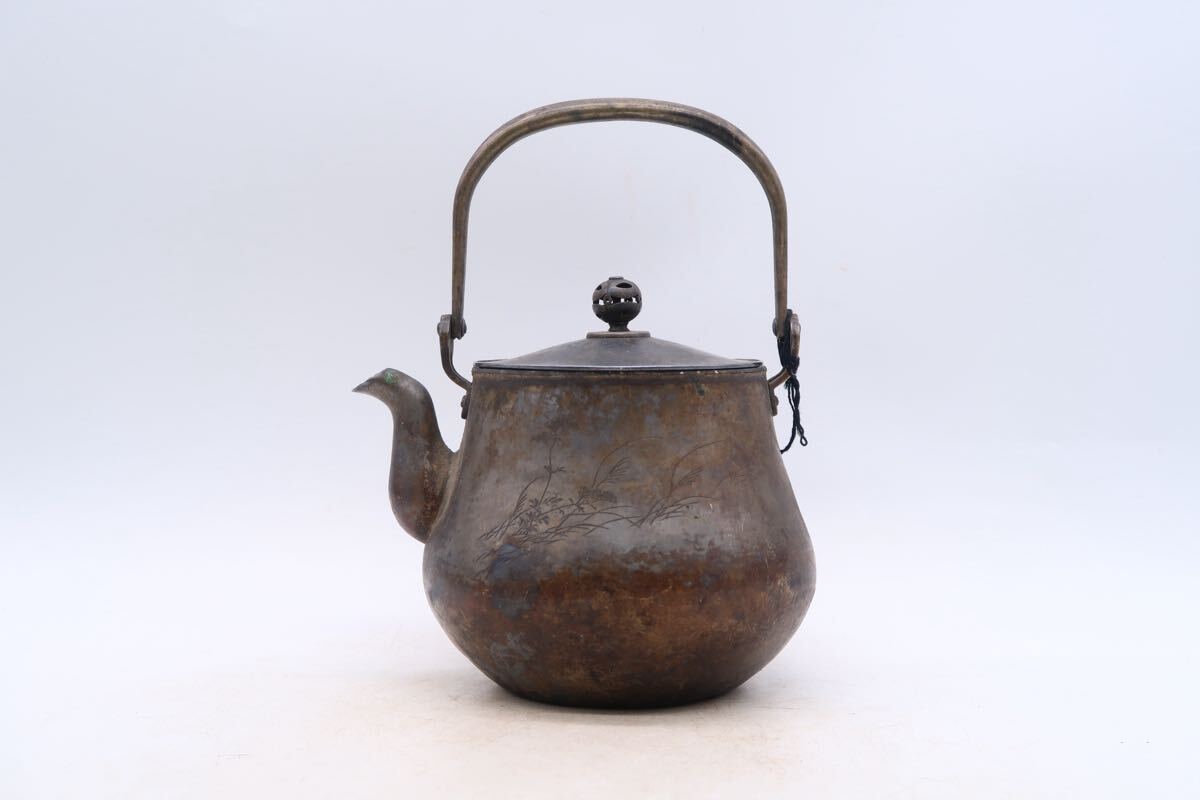 一鶴斎造 純銀湯沸 銀製品 銀瓶 煎茶道具 茶道具 金属工芸 急須 一鶴斎造 純銀湯沸 銀製品 銀瓶 煎茶道具 茶道具 金属工芸 急須