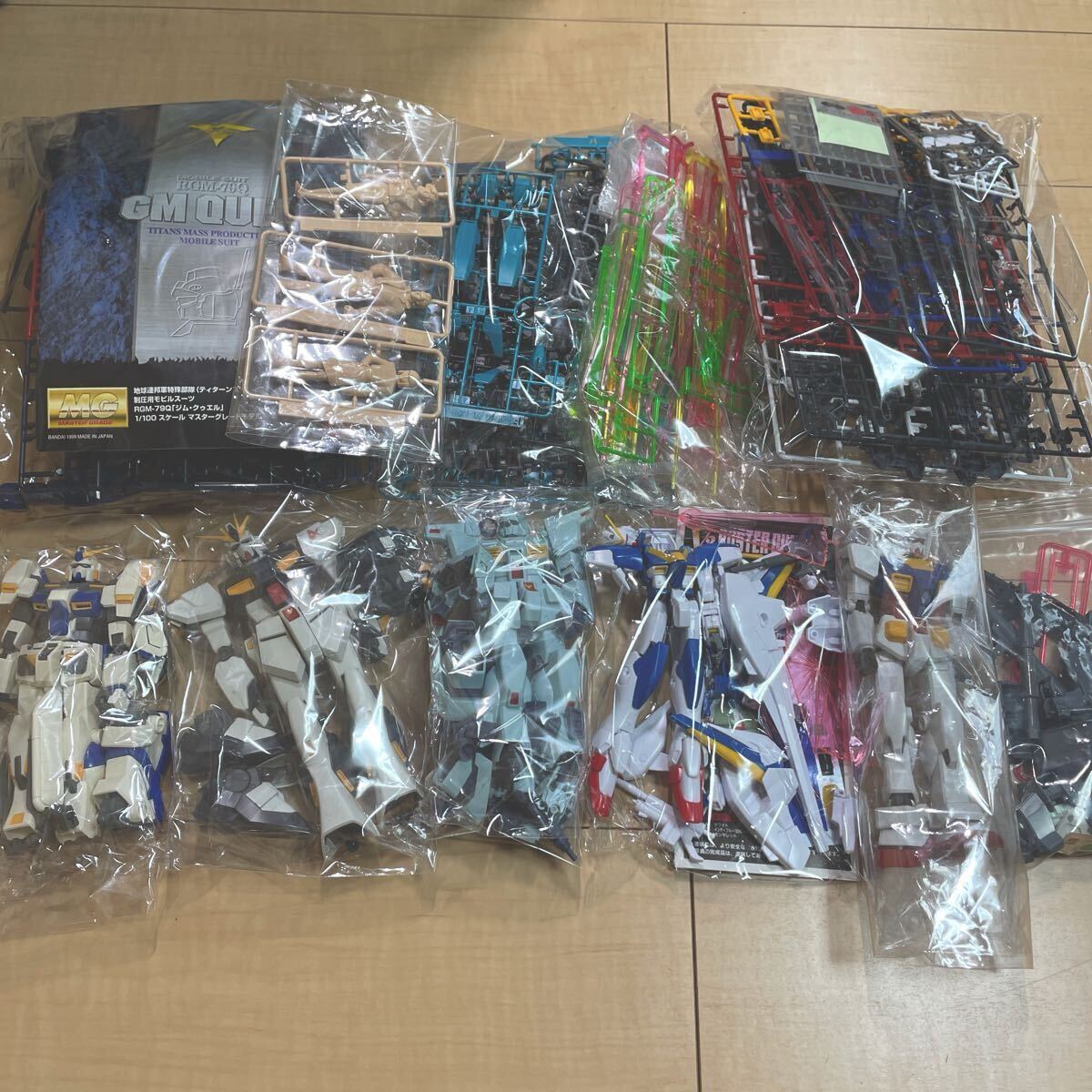 1円スタート】mg hg 旧ガンプラ ジャンク 完成品 未組み立て 素 1円スタート】mg hg 旧ガンプラ ジャンク 完成品 未組み立て 素