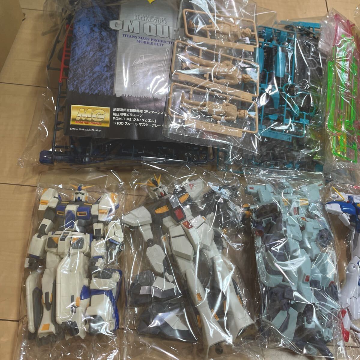 1円スタート】mg hg 旧ガンプラ ジャンク 完成品 未組み立て 素 1円スタート】mg hg 旧ガンプラ ジャンク 完成品 未組み立て 素
