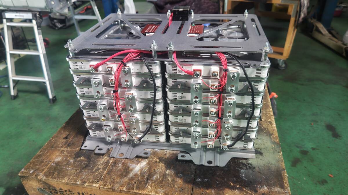 ソーラー発電 大型キャンピングカーに 5kWh（5000Wh）オフグリッド用48Vバッテリー ハイブリッドインバーター対応