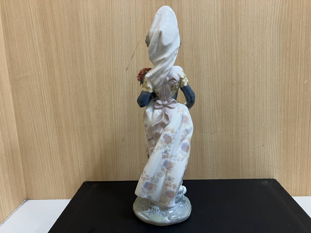 ☆ 極美品 LLADRO リヤドロ 「バレンシアの少女」フィギュリン ☆ 極美品 LLADRO リヤドロ 「バレンシアの少女」フィギュリン