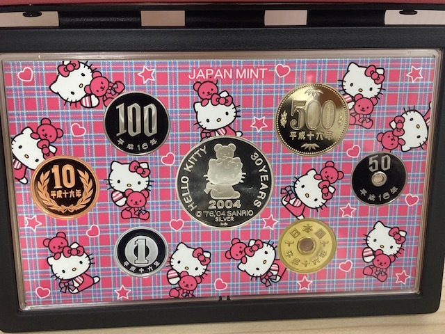 18113* ハローキティ誕生30周年 2004プルーフ貨幣セット ミント 18113* ハローキティ誕生30周年 2004プルーフ貨幣セット ミント