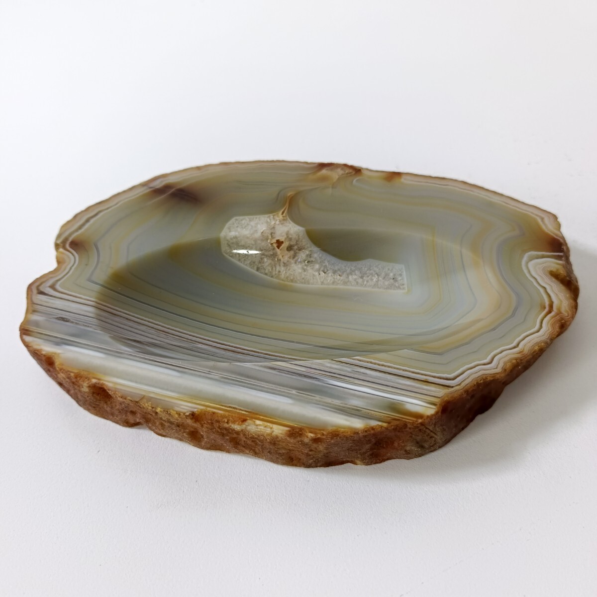 ブラジル産 瑪瑙 メノウ アゲート 小物入れ 17.3cm×11.7cm×厚さ ブラジル産 瑪瑙 メノウ アゲート 小物入れ 17.3cm×11.7cm×厚さ