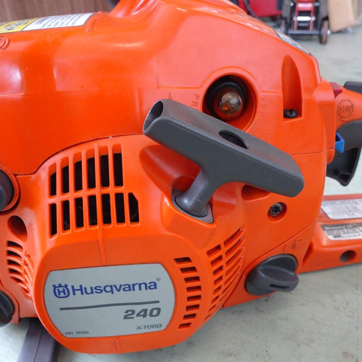 ○SE527 美品 Husqvarna 240 廃番 部品取りエンジンチェーンソー ○SE527 美品 Husqvarna 240 廃番 部品取りエンジンチェーンソー