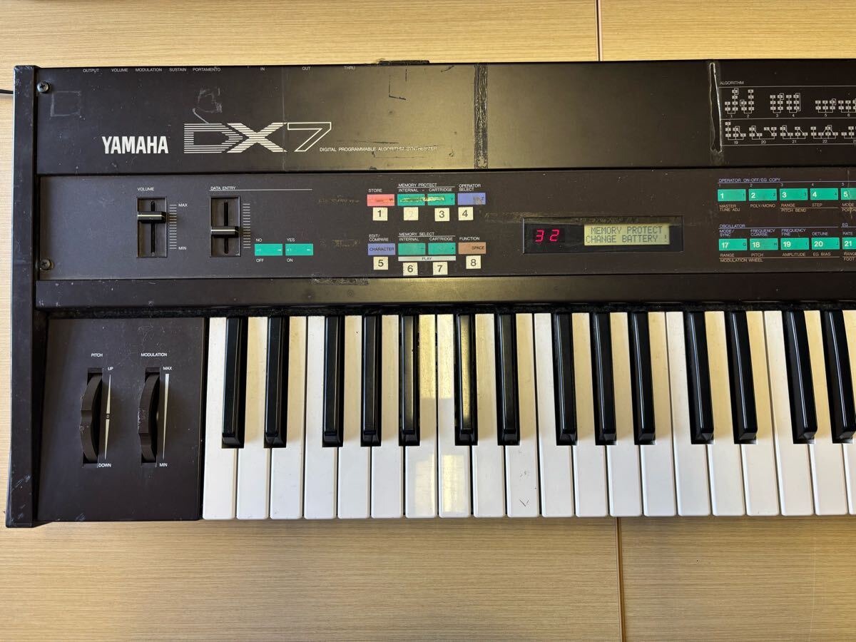 ◎G485 通電OK YAMAHA シンセサイザー DX7 中古 動作品 ◎G485 通電OK YAMAHA シンセサイザー DX7 中古 動作品