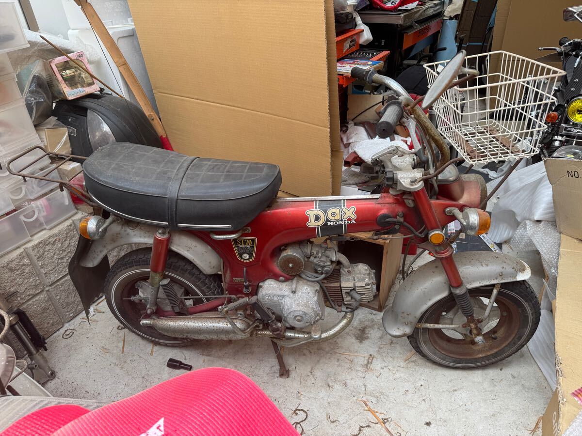 当時物 HONDA DAX ST70K1-1 くるくる 兜 ツチノコ 前かご 泥除け 当時物 HONDA DAX ST70K1-1 くるくる 兜 ツチノコ 前かご 泥除け