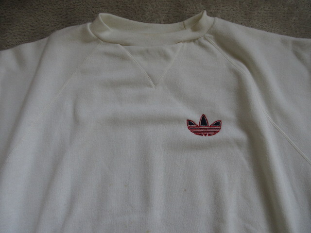 USA購入！ビンテージ ８０S ９０S アディダス ADIDAS 銀タグ 単色 トレフォイル 刺繍 スウェット VINTAGE 前V SWEAT オールドスクール OLD 