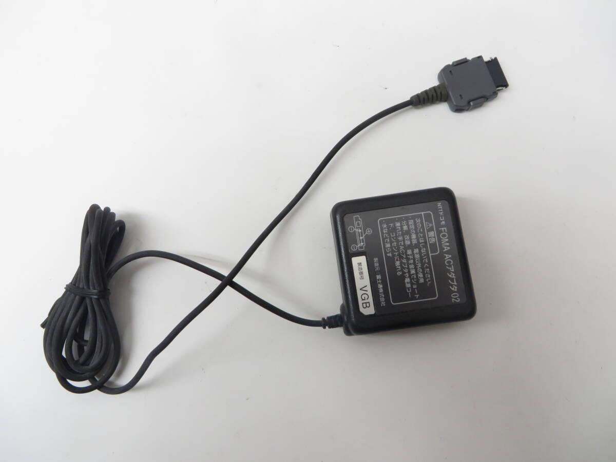 送料無料 NTTドコモ FOMA ACアダプタ 02 充電器 携帯電話 送料無料 NTTドコモ FOMA ACアダプタ 02 充電器 携帯電話
