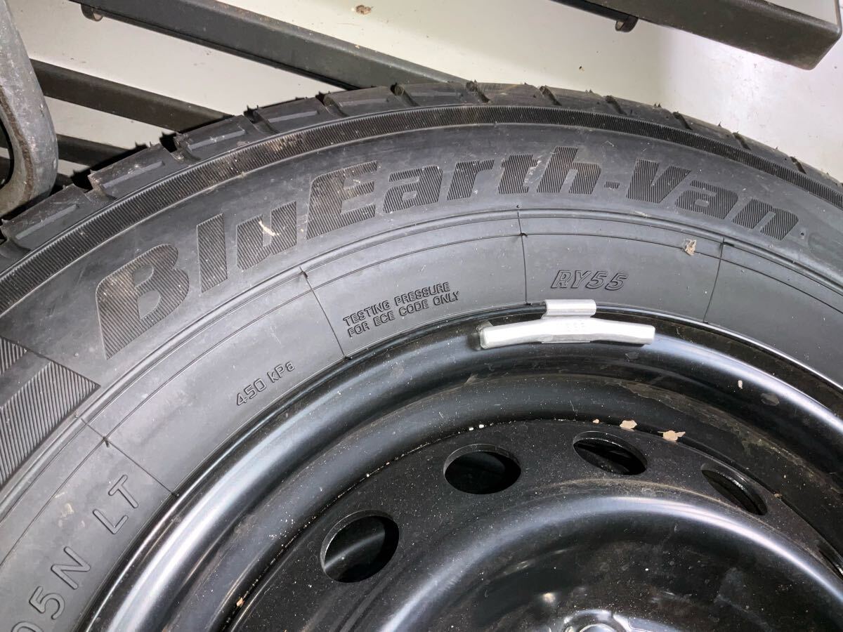 日産 キャラバン e26 350 純正タイヤ 15インチ鉄ホイール 4本 日産 キャラバン e26 350 純正タイヤ 15インチ鉄ホイール 4本