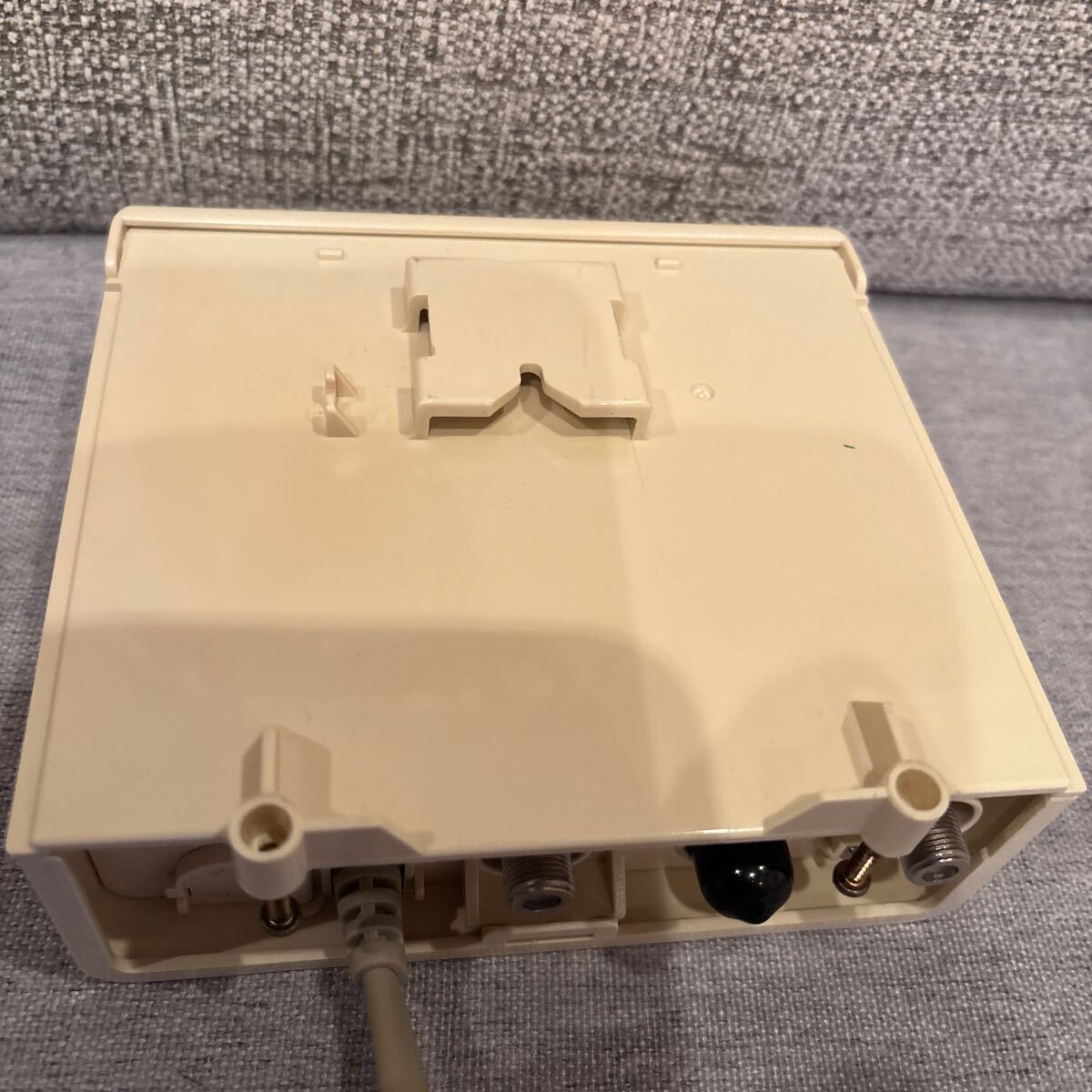 自宅保管品　TVブースター TOSHIBA THC-77FR2 CATV BOOSTER 地上デジタル 中古現(xiàn)狀品 400円
